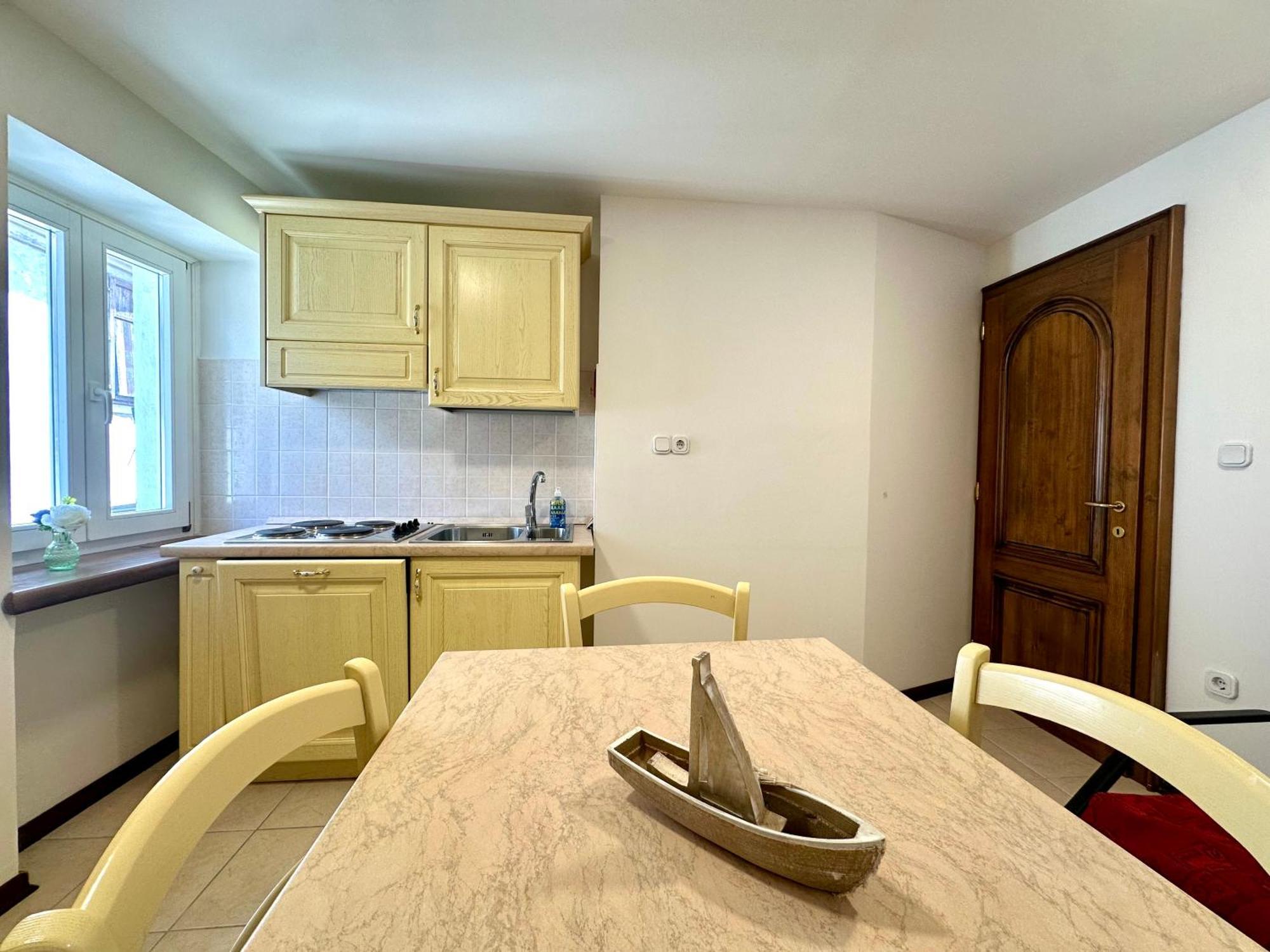 Dream Apartments ไพราน ภายนอก รูปภาพ